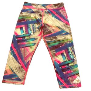 GIRL’S Adidas like new Capri size M